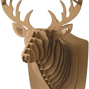 Pas d’idees pour des decorations murales ? Optez pour les trophees de cerf en carton !