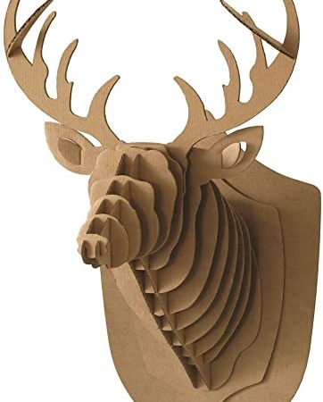 Pas d’idees pour des decorations murales ? Optez pour les trophees de cerf en carton !