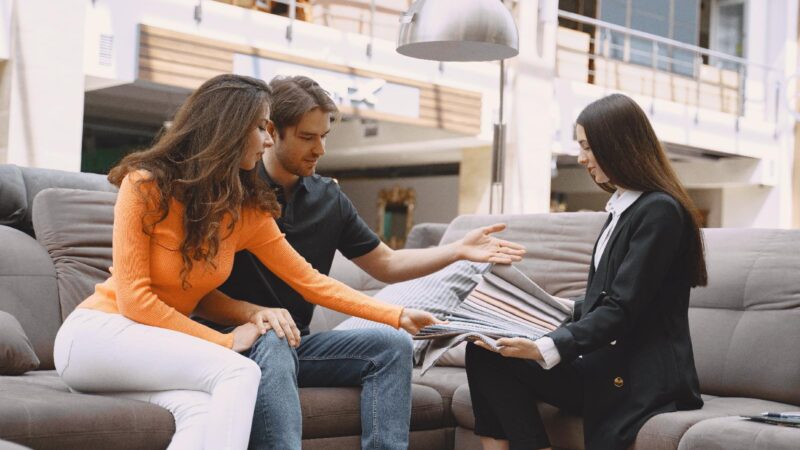 Investir dans du mobilier design authentique : un choix réfléchi pour sublimer son intérieur