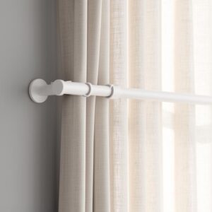 Comment choisir une tringle à rideaux sans perçage pour protéger vos murs
